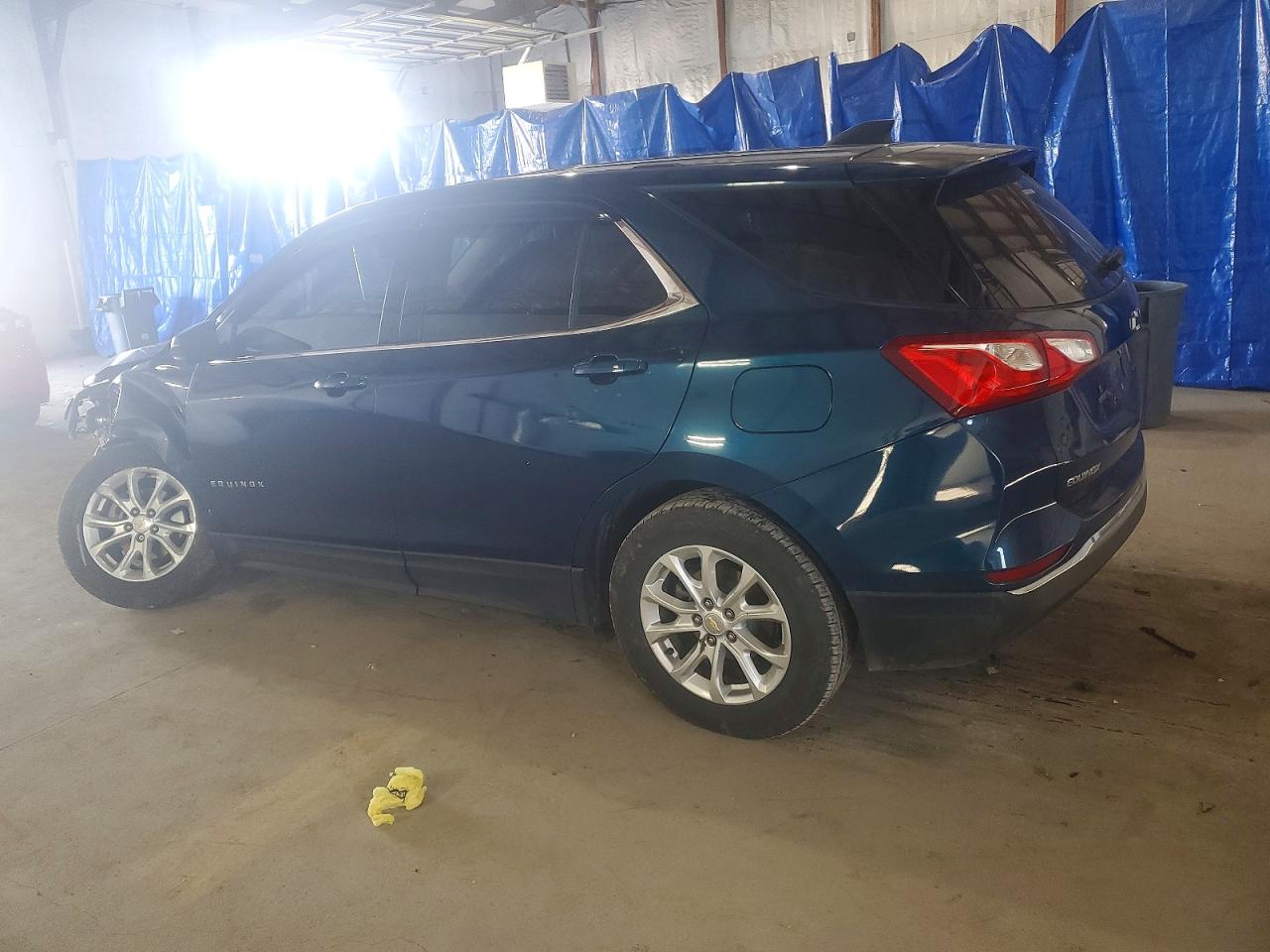 2019 CHEVROLET EQUINOX LT photo 2
