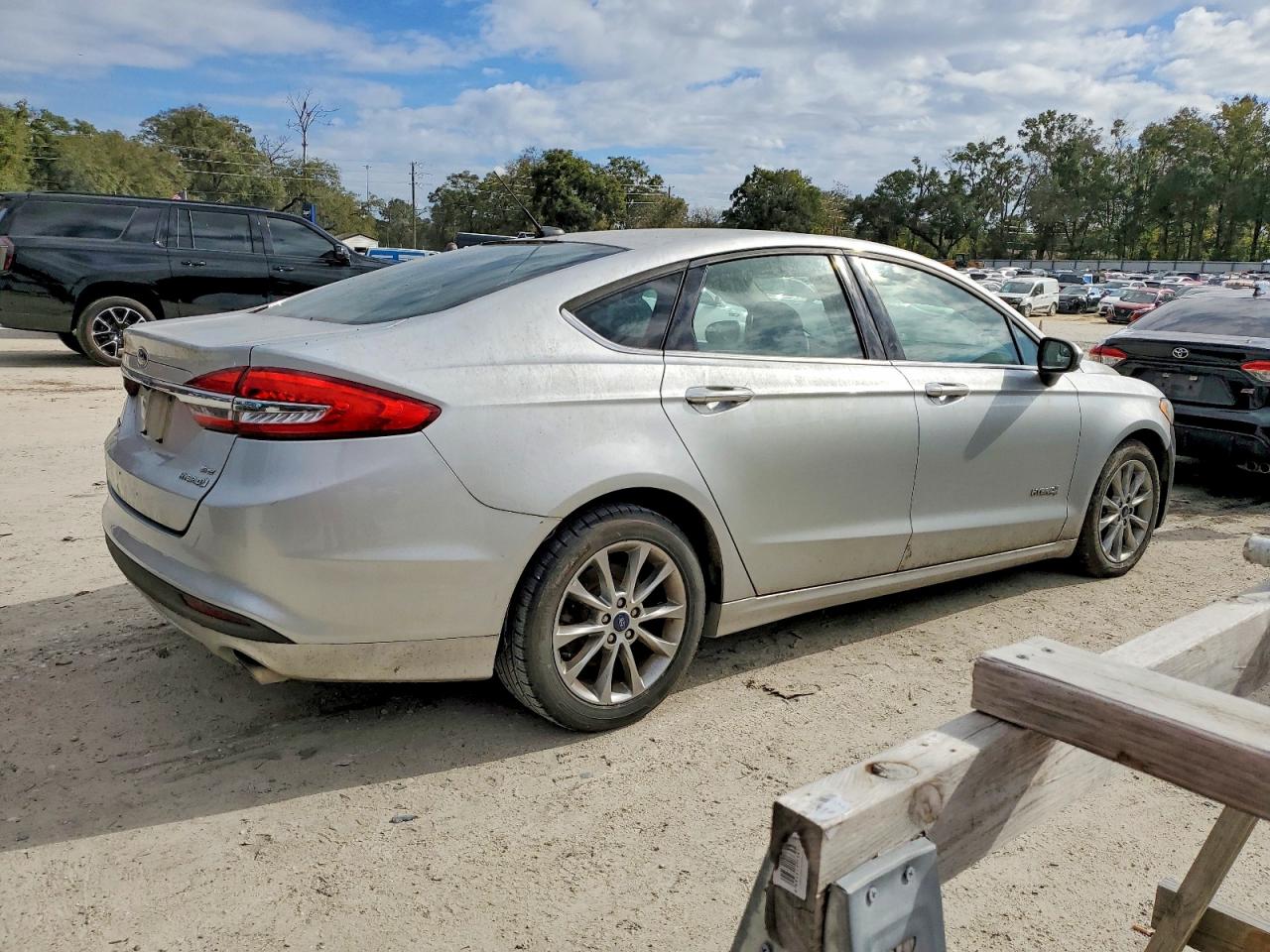 2017 FORD FUSION SE HYBRID photo 3