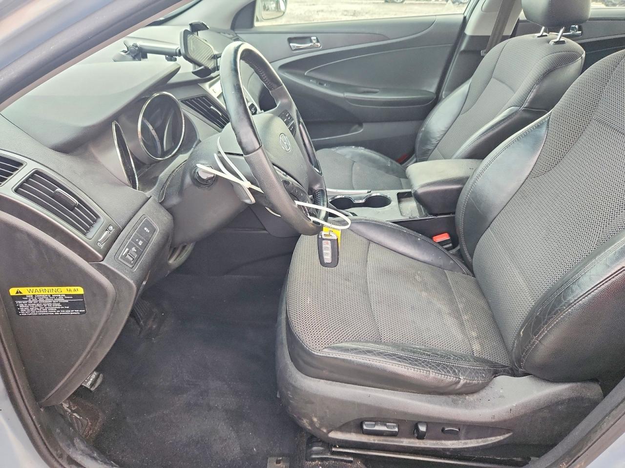 2012 HYUNDAI SONATA SE photo 7