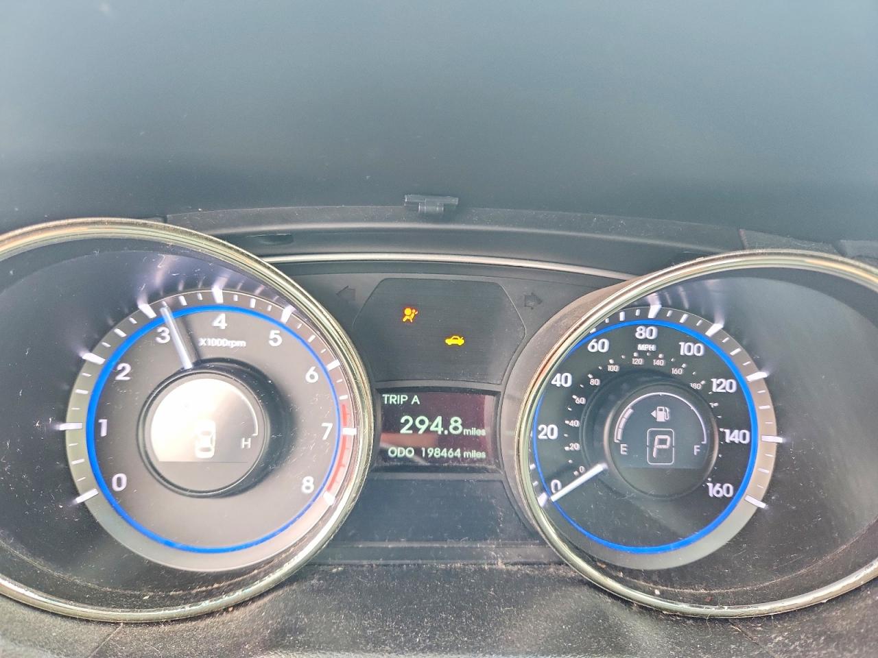 2012 HYUNDAI SONATA SE photo 9