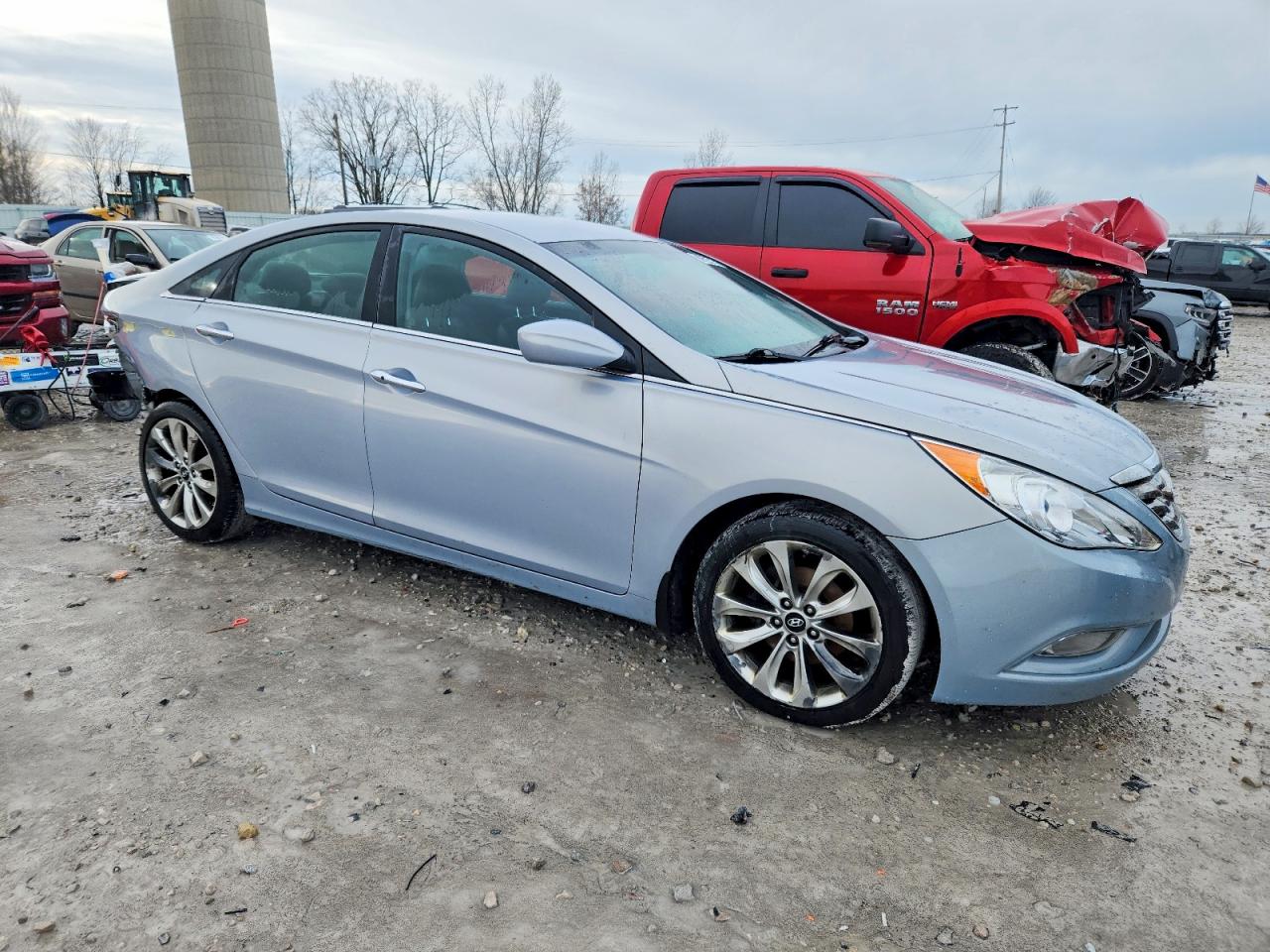 2012 HYUNDAI SONATA SE photo 4