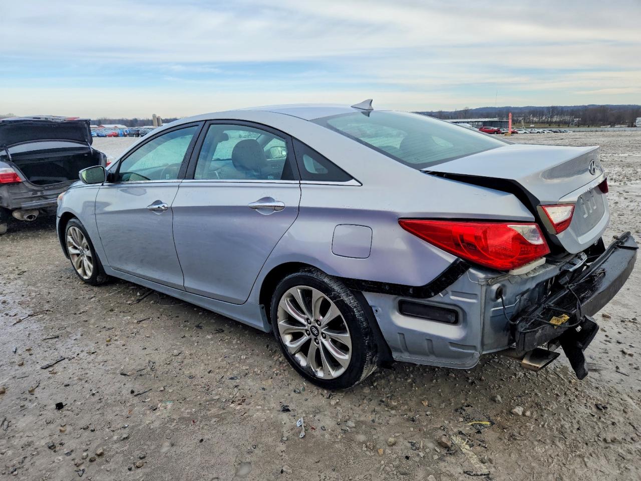2012 HYUNDAI SONATA SE photo 2