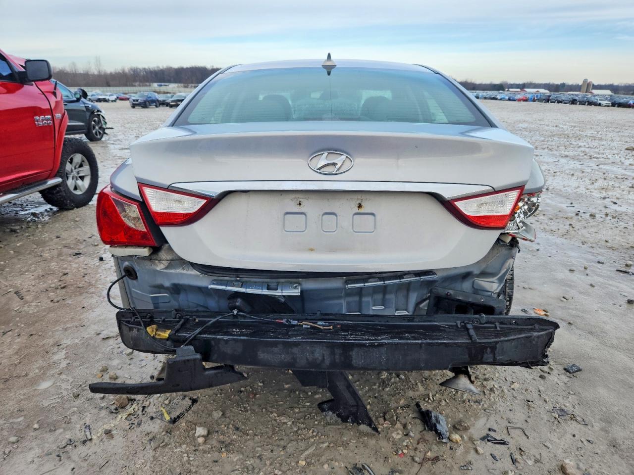 2012 HYUNDAI SONATA SE photo 6