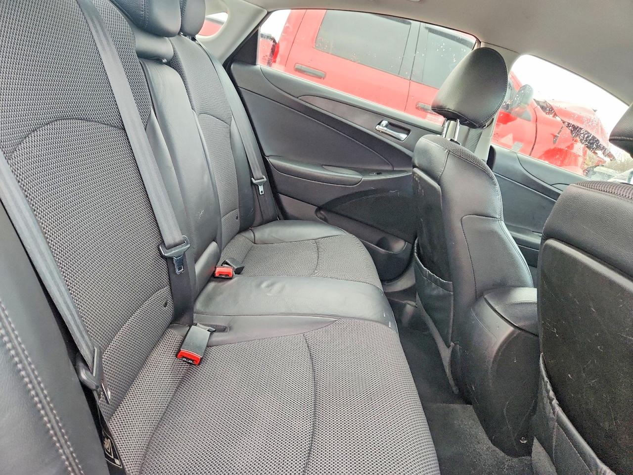 2012 HYUNDAI SONATA SE photo 10