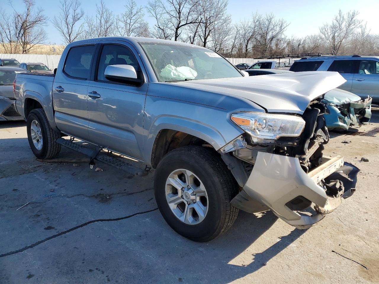 2019 TOYOTA TACOMA DOUBLE CAB photo 4