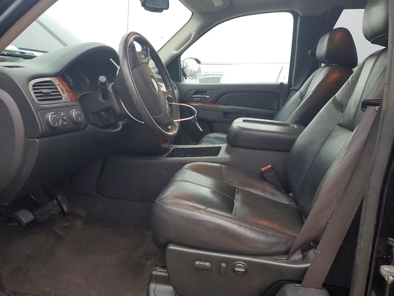2010 CHEVROLET SILVERADO K1500 LTZ photo 7