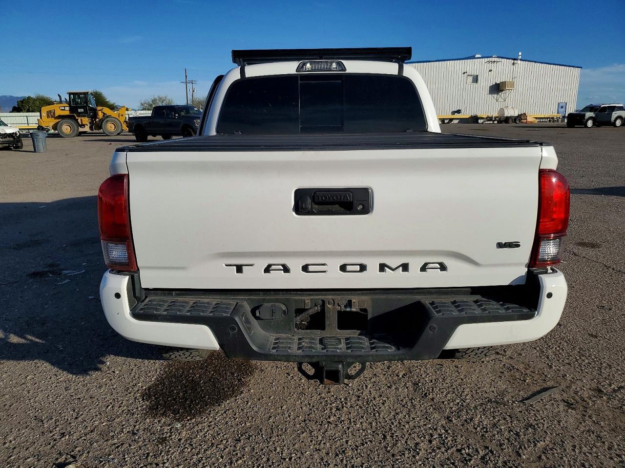2019 TOYOTA TACOMA DOUBLE CAB photo 11