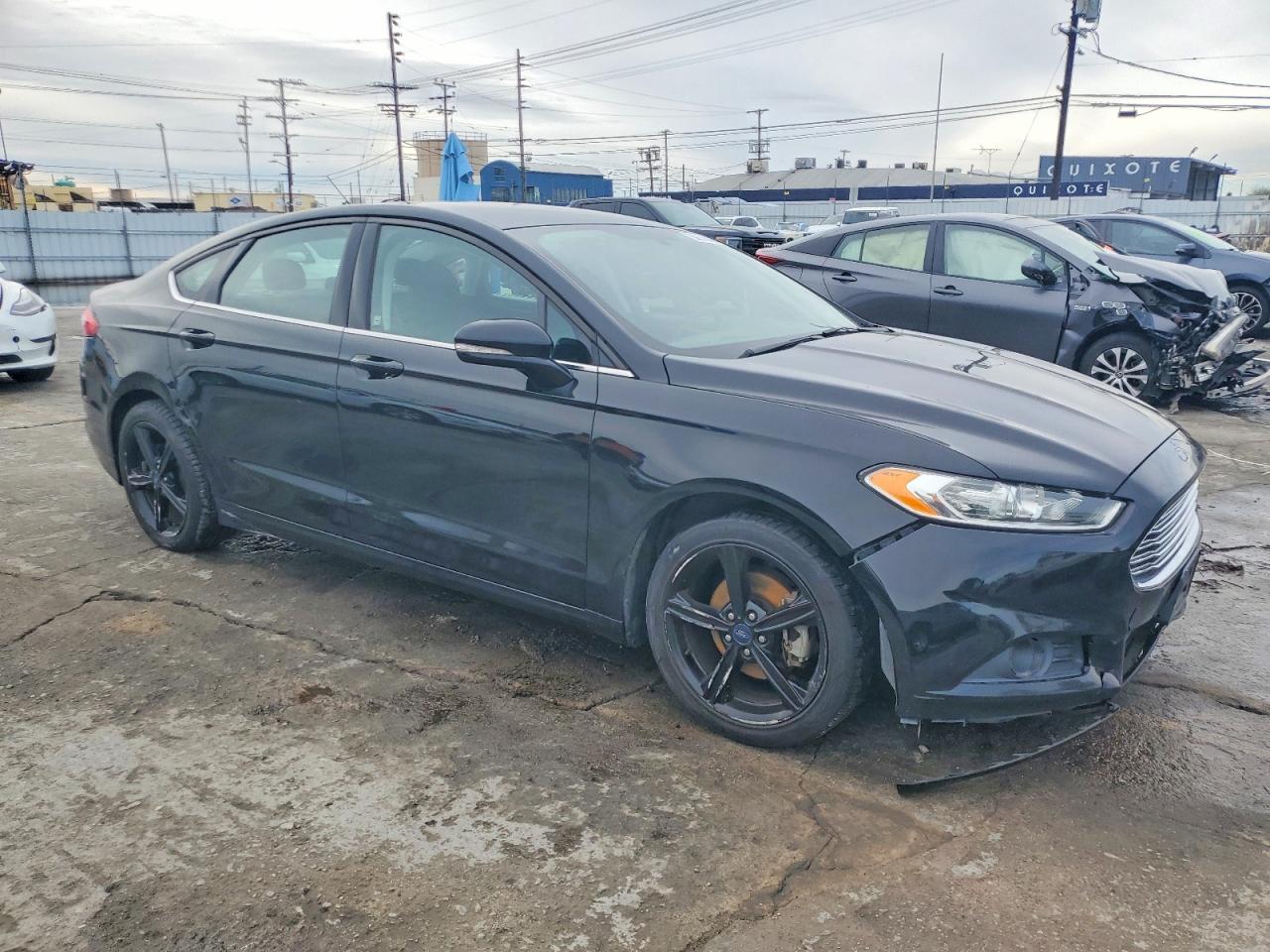 2016 FORD FUSION SE photo 4
