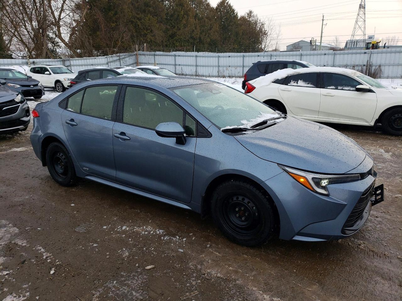 2025 TOYOTA COROLLA LE photo 4