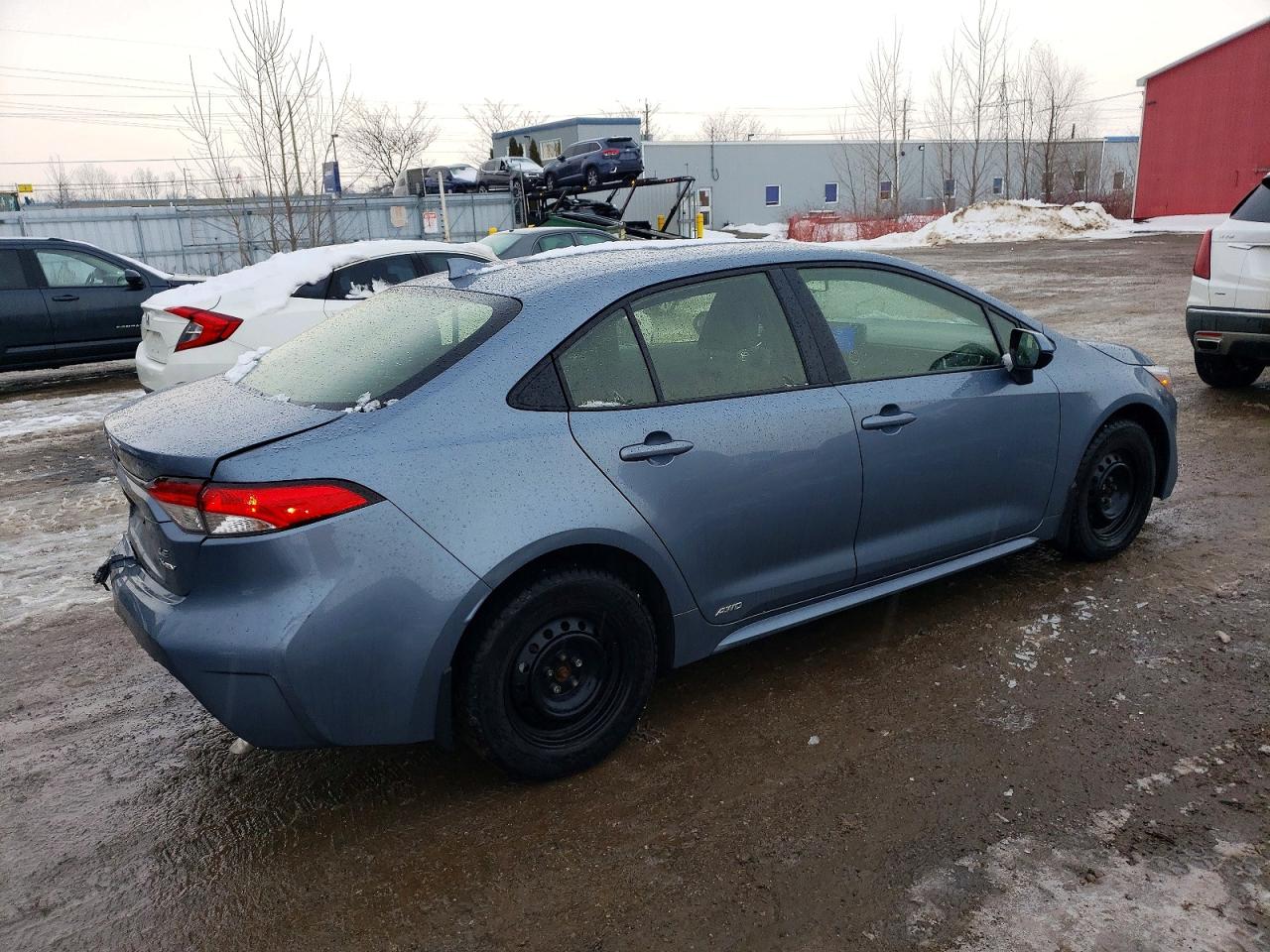 2025 TOYOTA COROLLA LE photo 3
