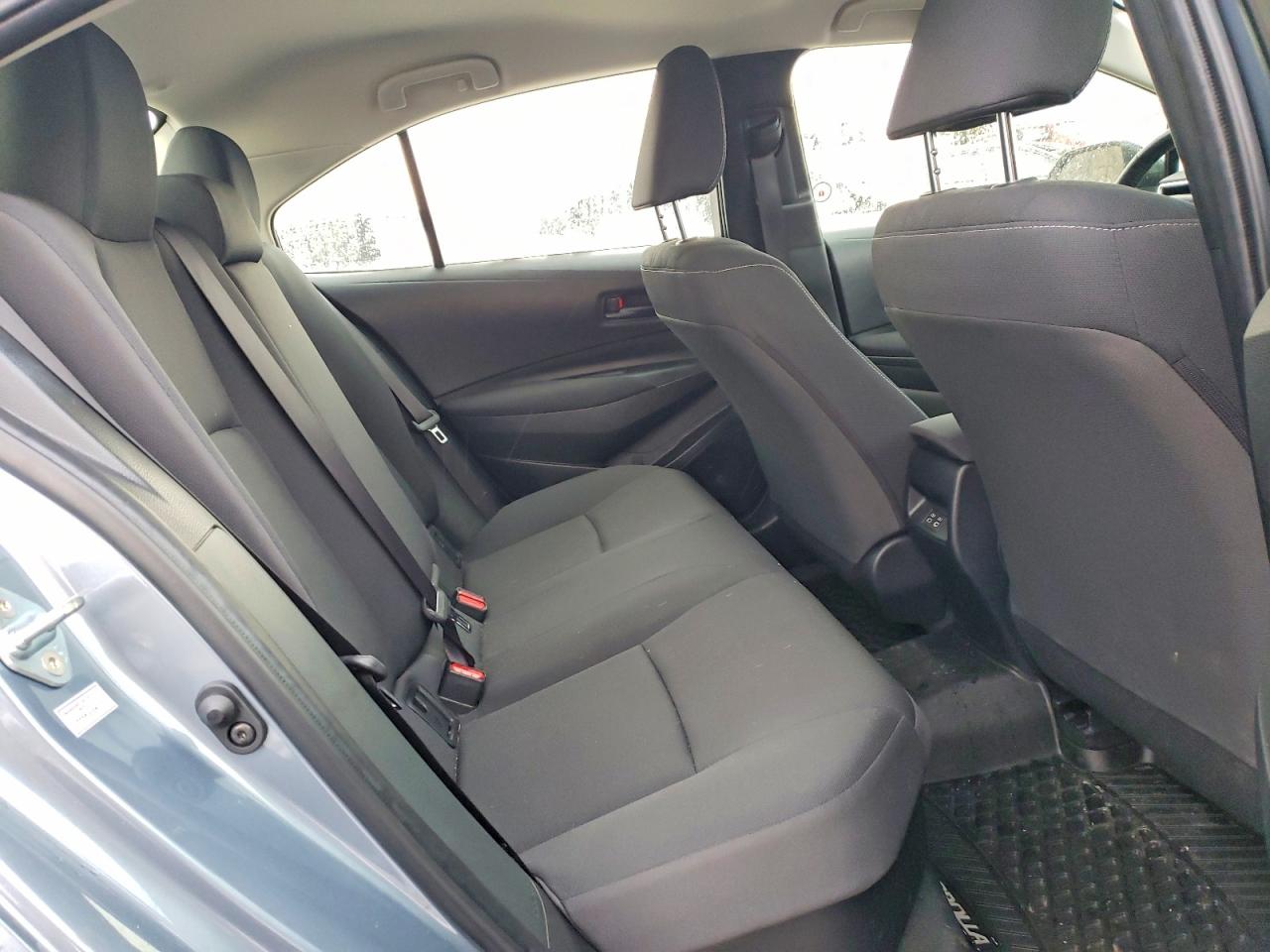2025 TOYOTA COROLLA LE photo 10