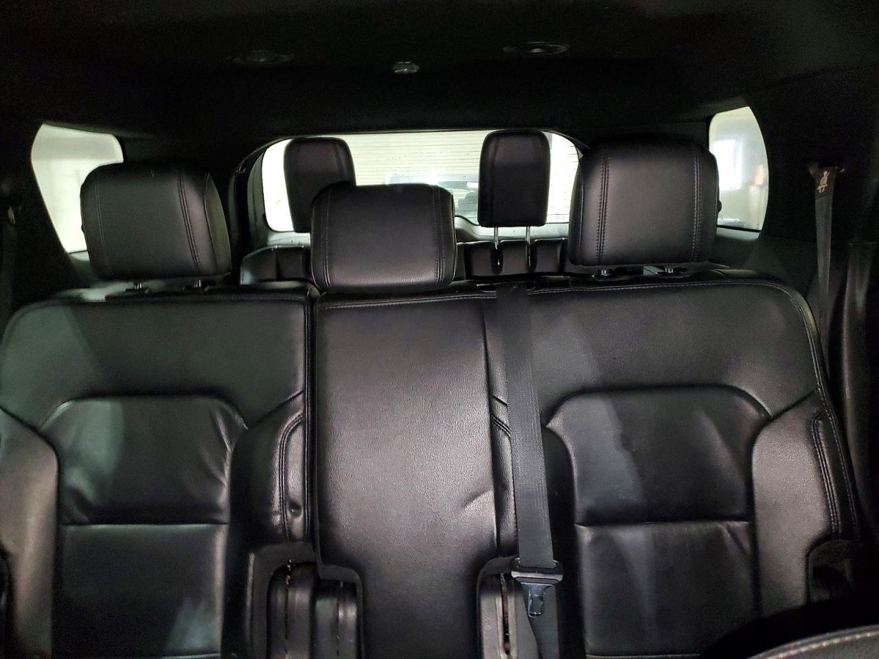 2016 FORD EXPLORER XLT photo 10