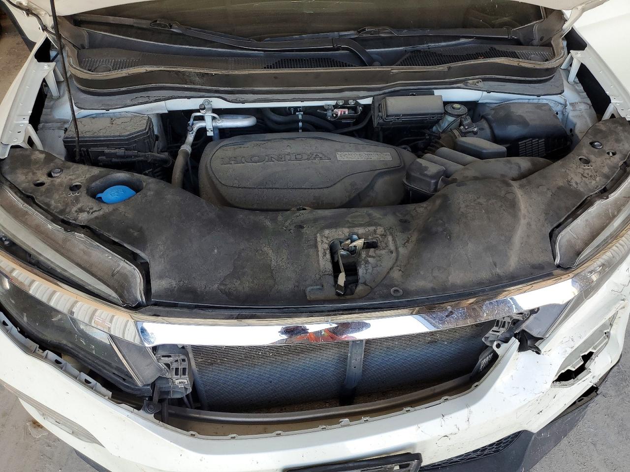 2016 HONDA PILOT EXL photo 12
