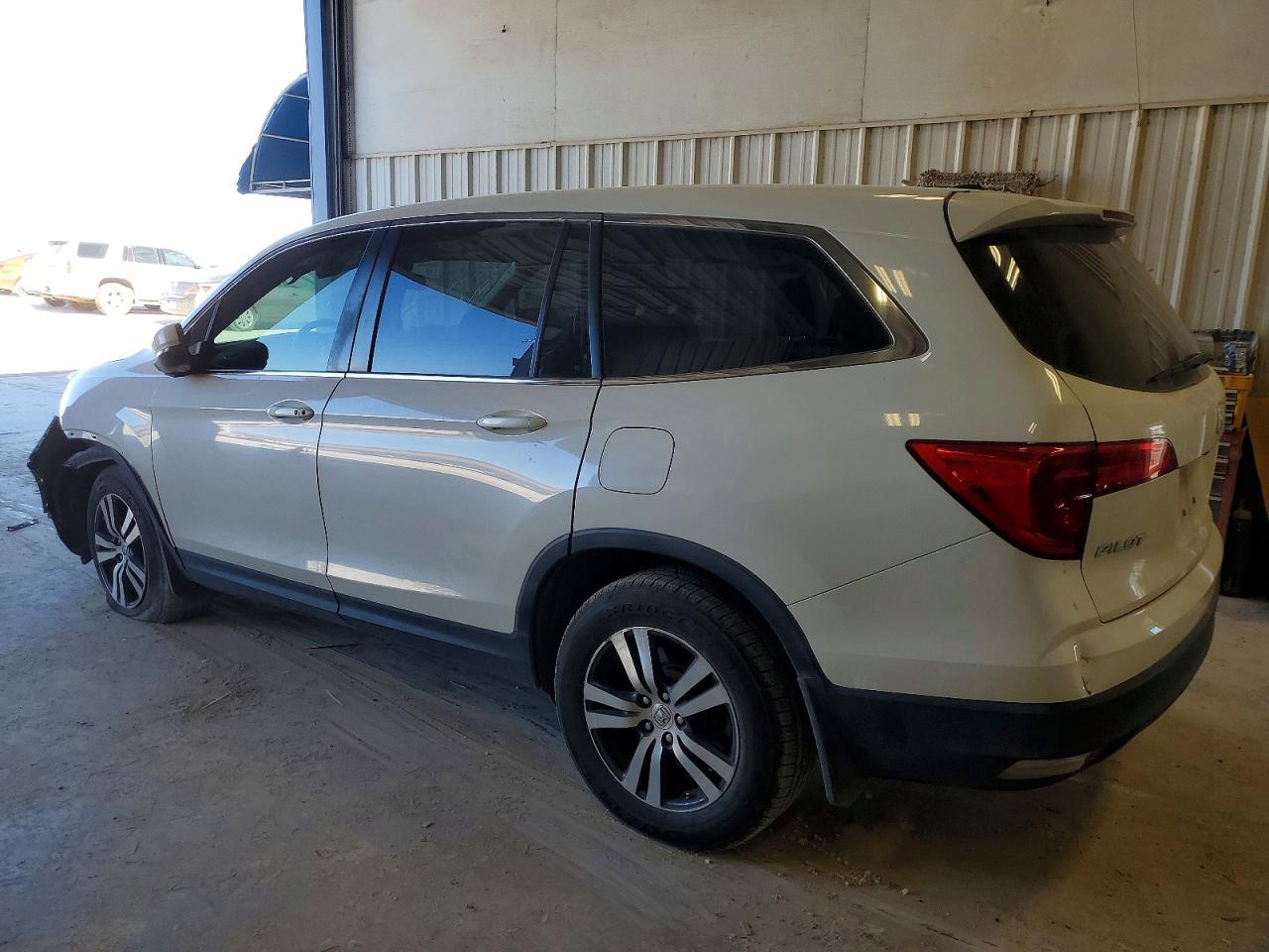 2016 HONDA PILOT EXL photo 2