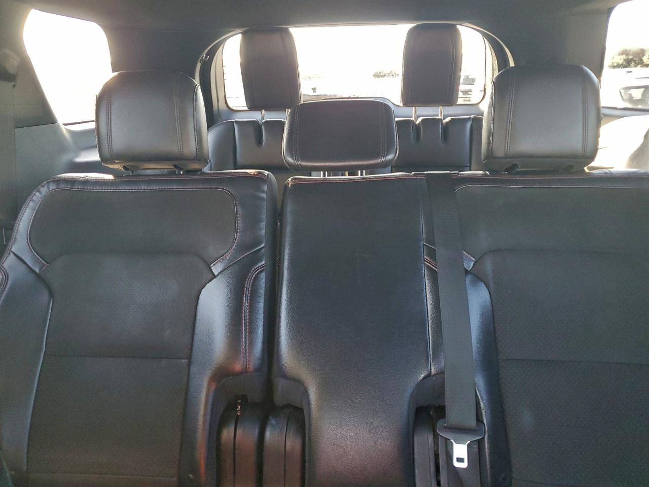 2018 FORD EXPLORER XLT photo 10