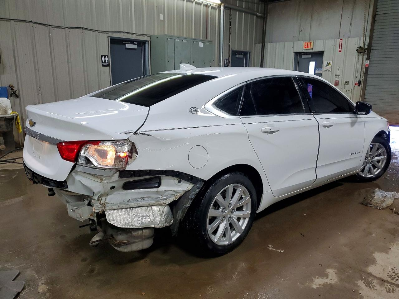 2018 CHEVROLET IMPALA LS photo 3