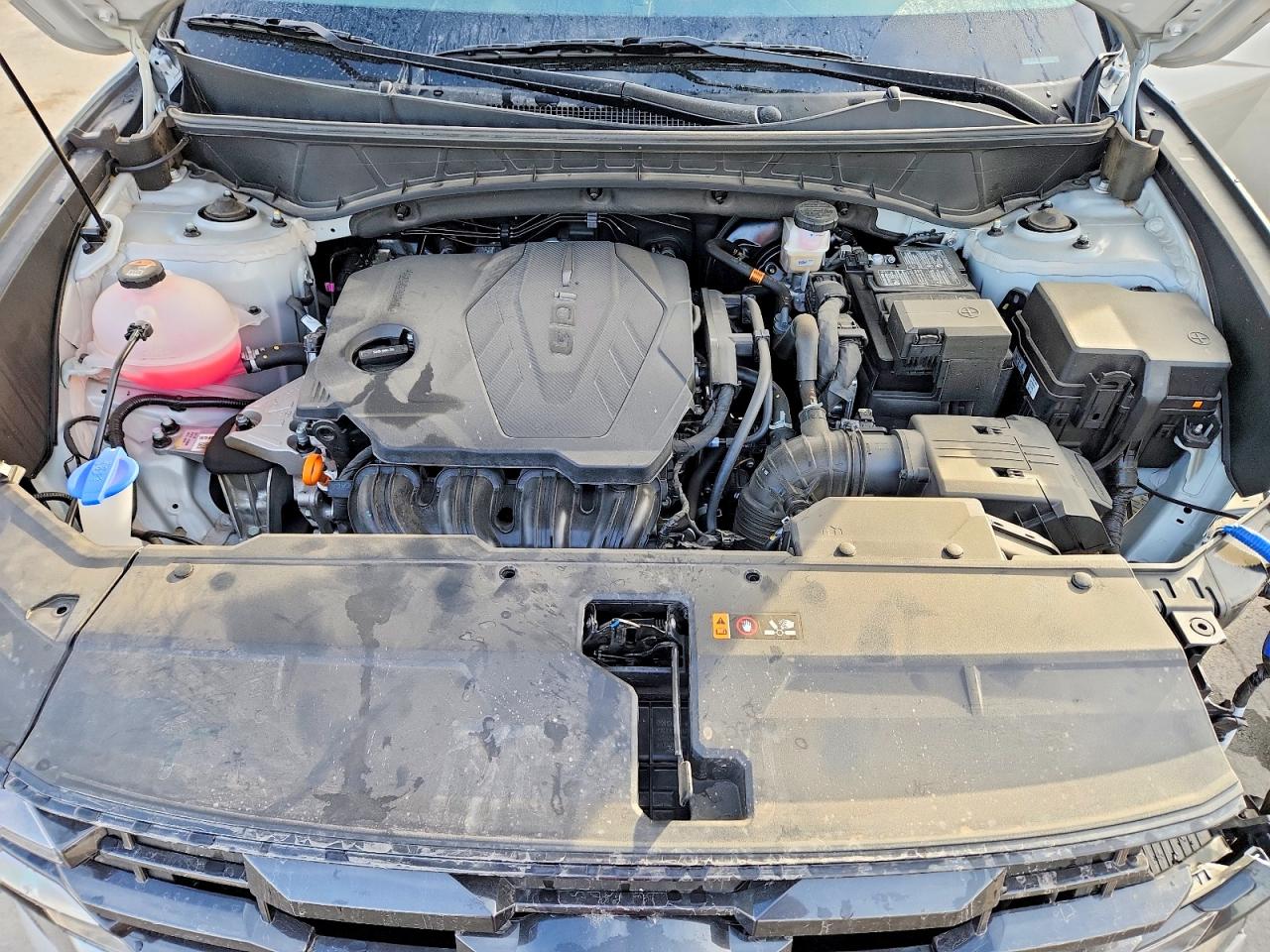2025 HYUNDAI TUCSON SE photo 11