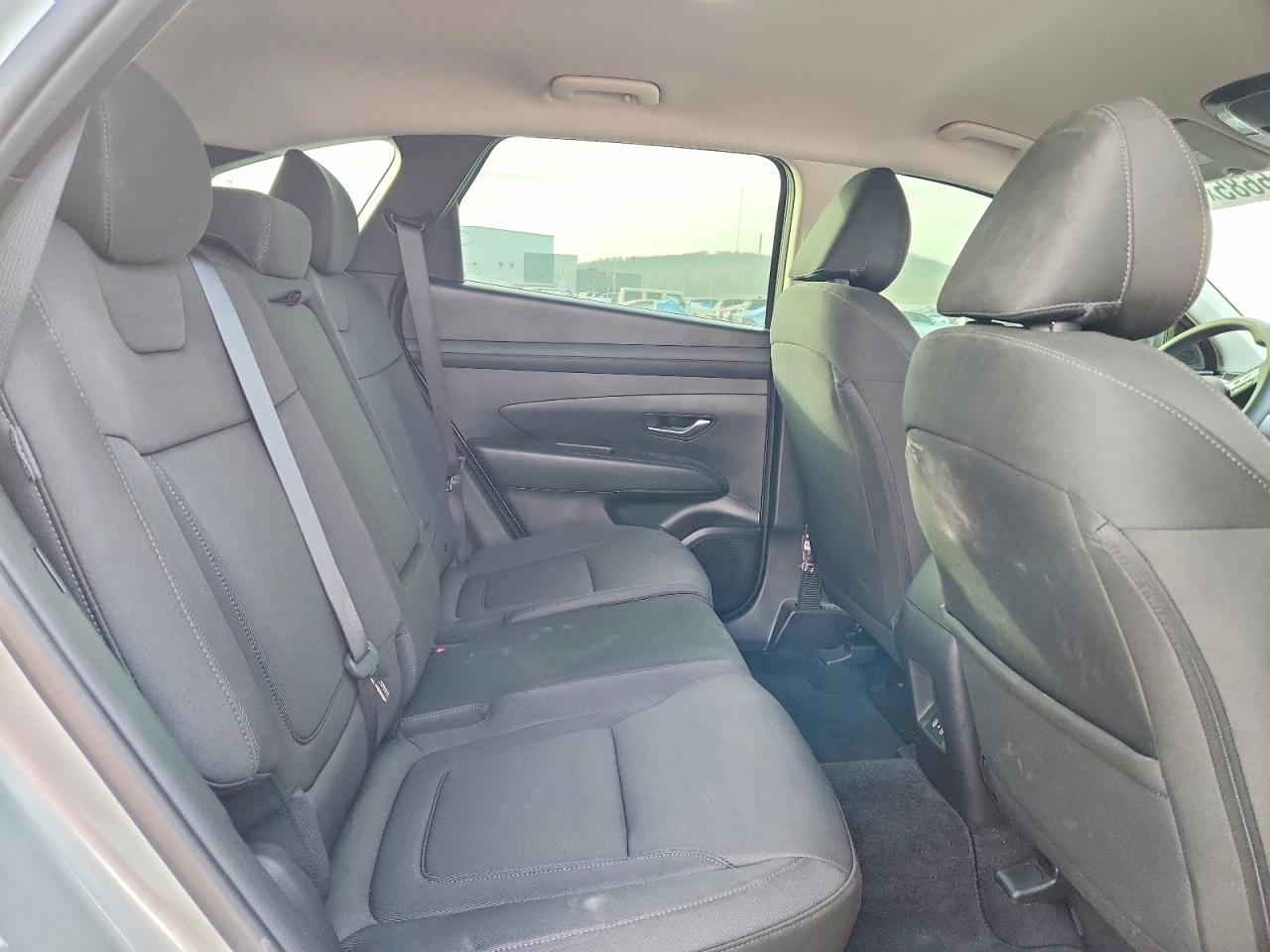 2025 HYUNDAI TUCSON SE photo 10