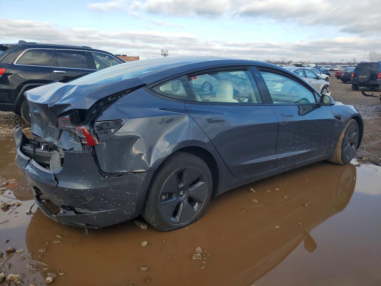 2023 TESLA MODEL 3 photo 9