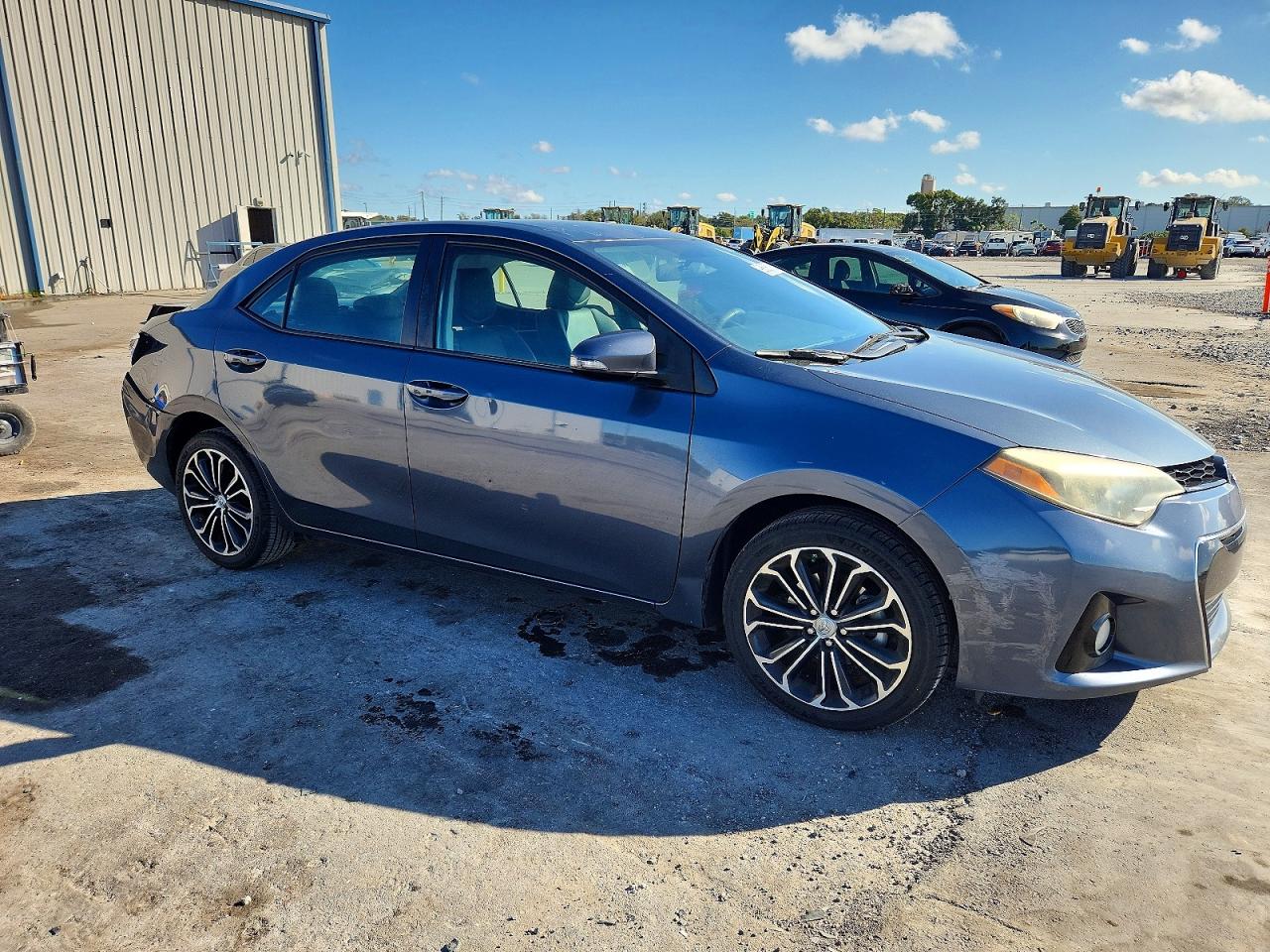 2014 TOYOTA COROLLA L photo 4