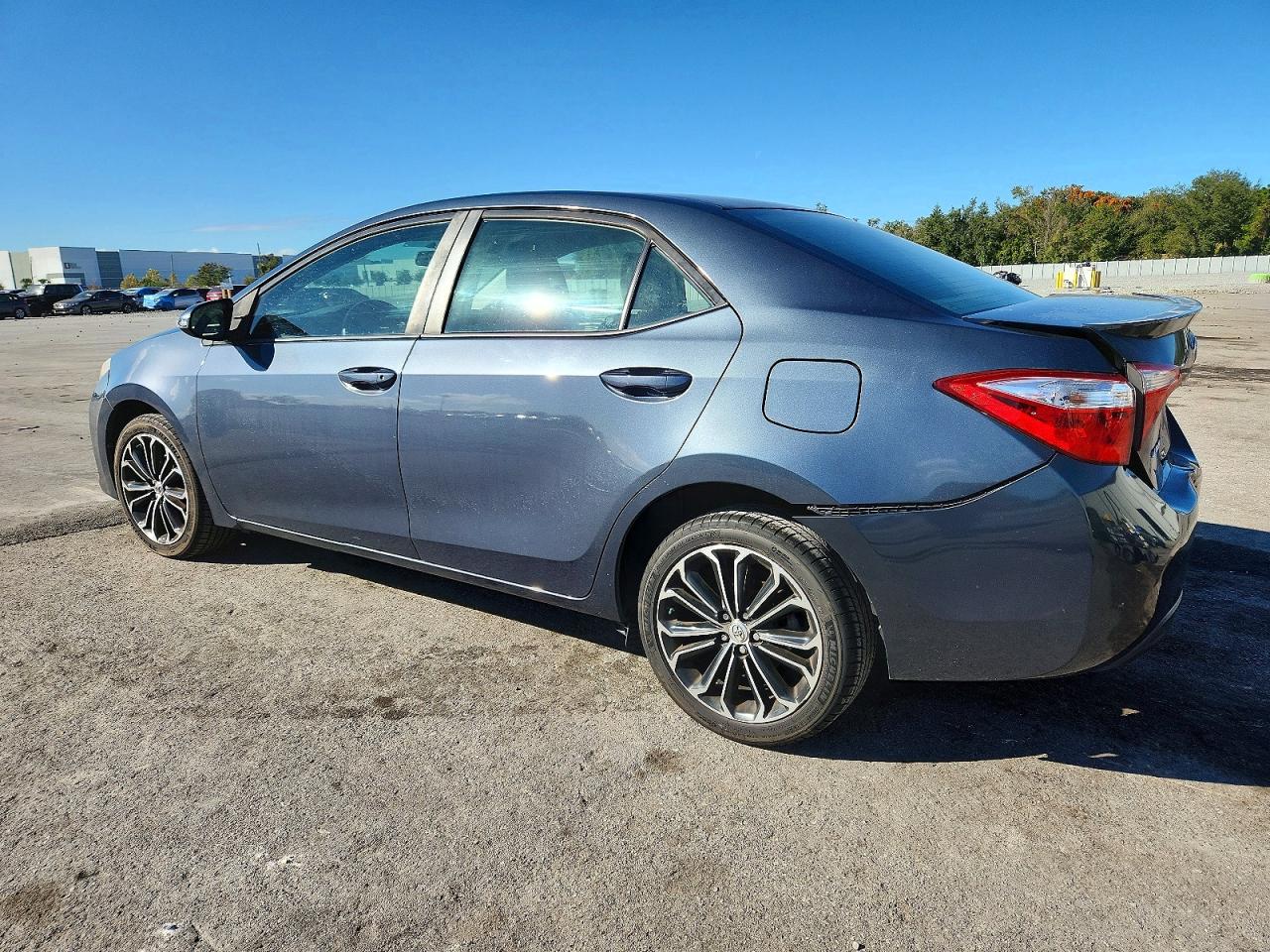 2014 TOYOTA COROLLA L photo 2