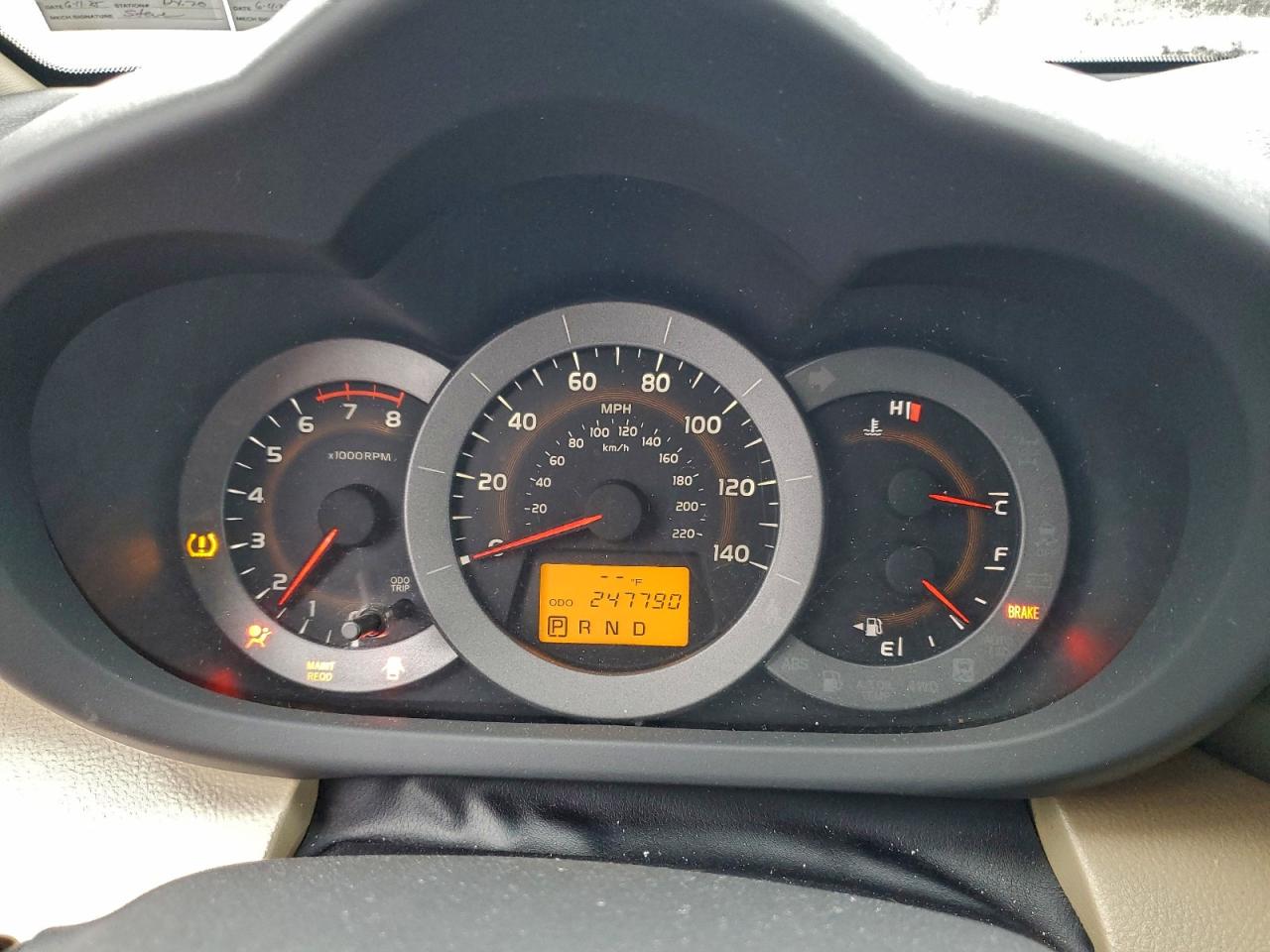 2011 TOYOTA RAV4 photo 9