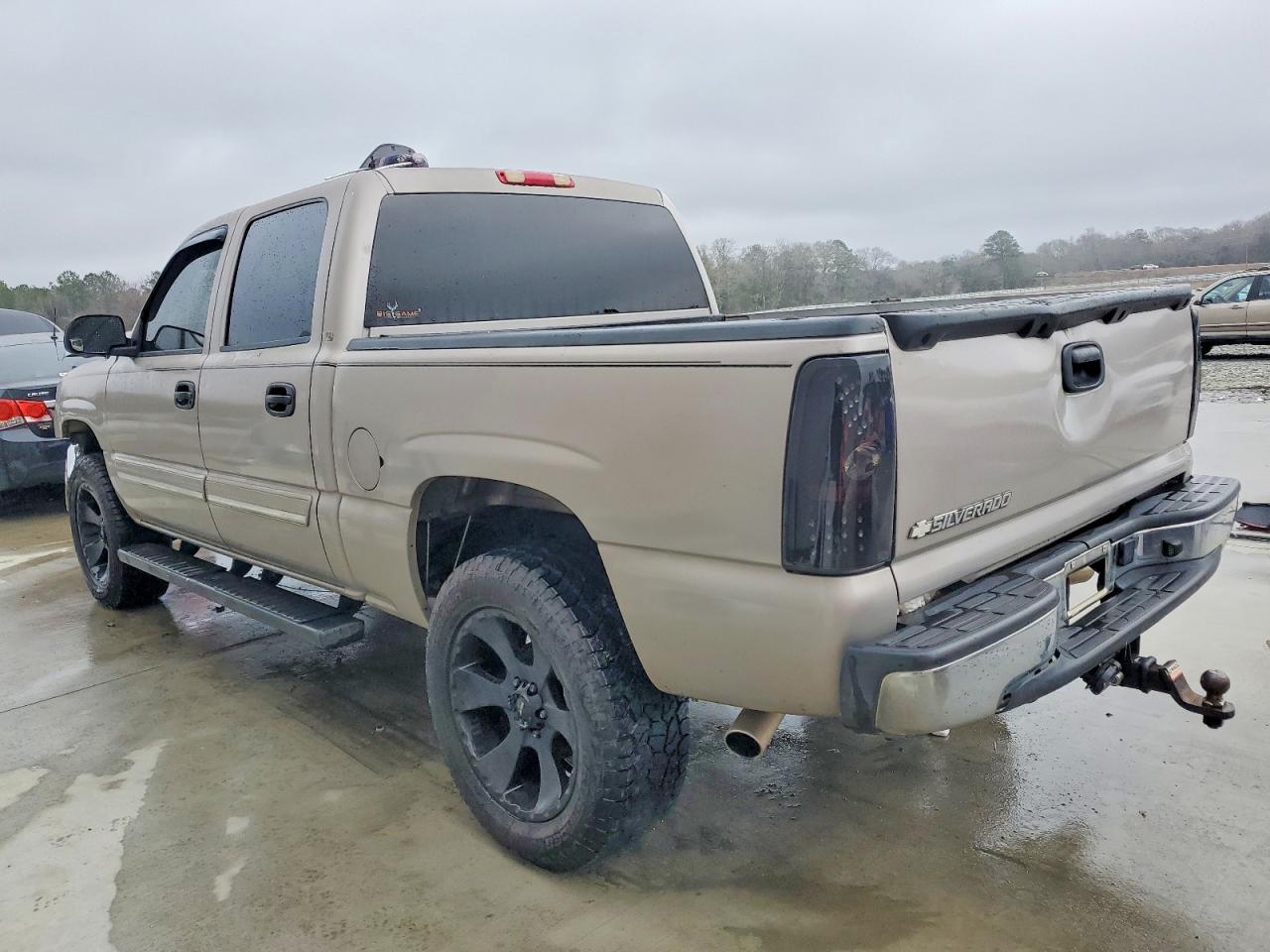 2007 CHEVROLET SILVERADO K1500 CLASSIC CREW CAB photo 2