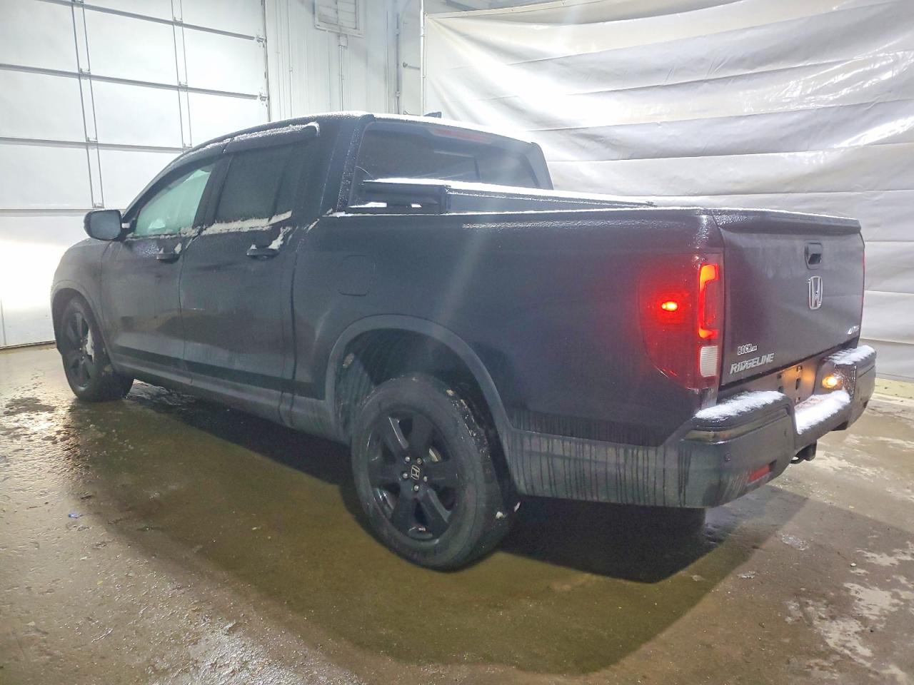 2019 HONDA RIDGELINE BLACK EDITION photo 3