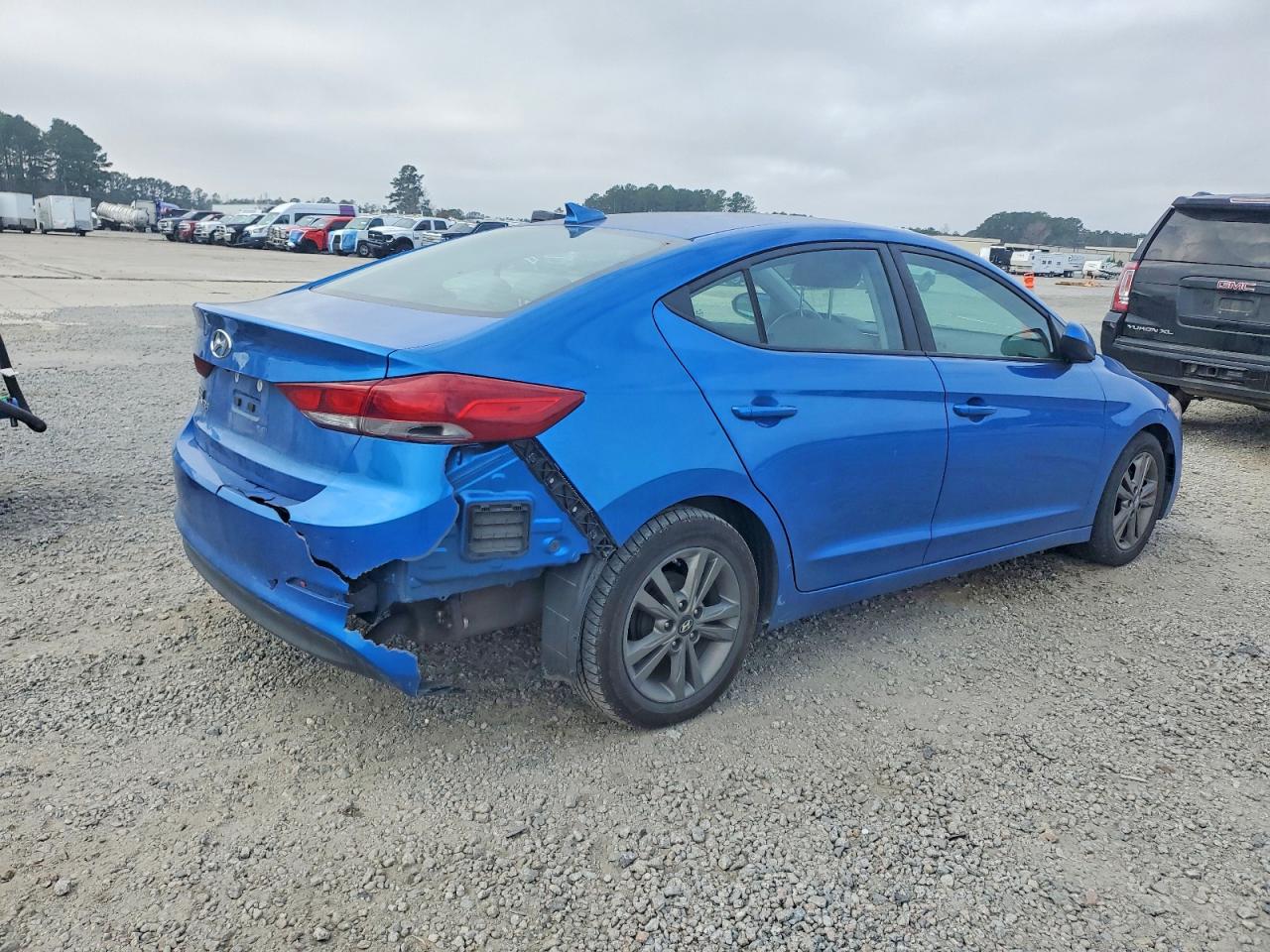 2017 HYUNDAI ELANTRA SE photo 3