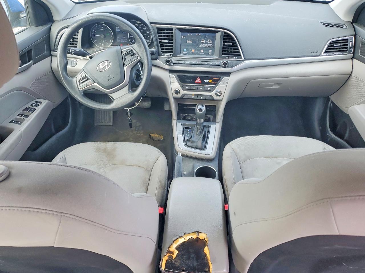 2017 HYUNDAI ELANTRA SE photo 8