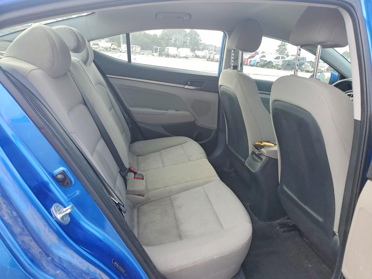 2017 HYUNDAI ELANTRA SE photo 10