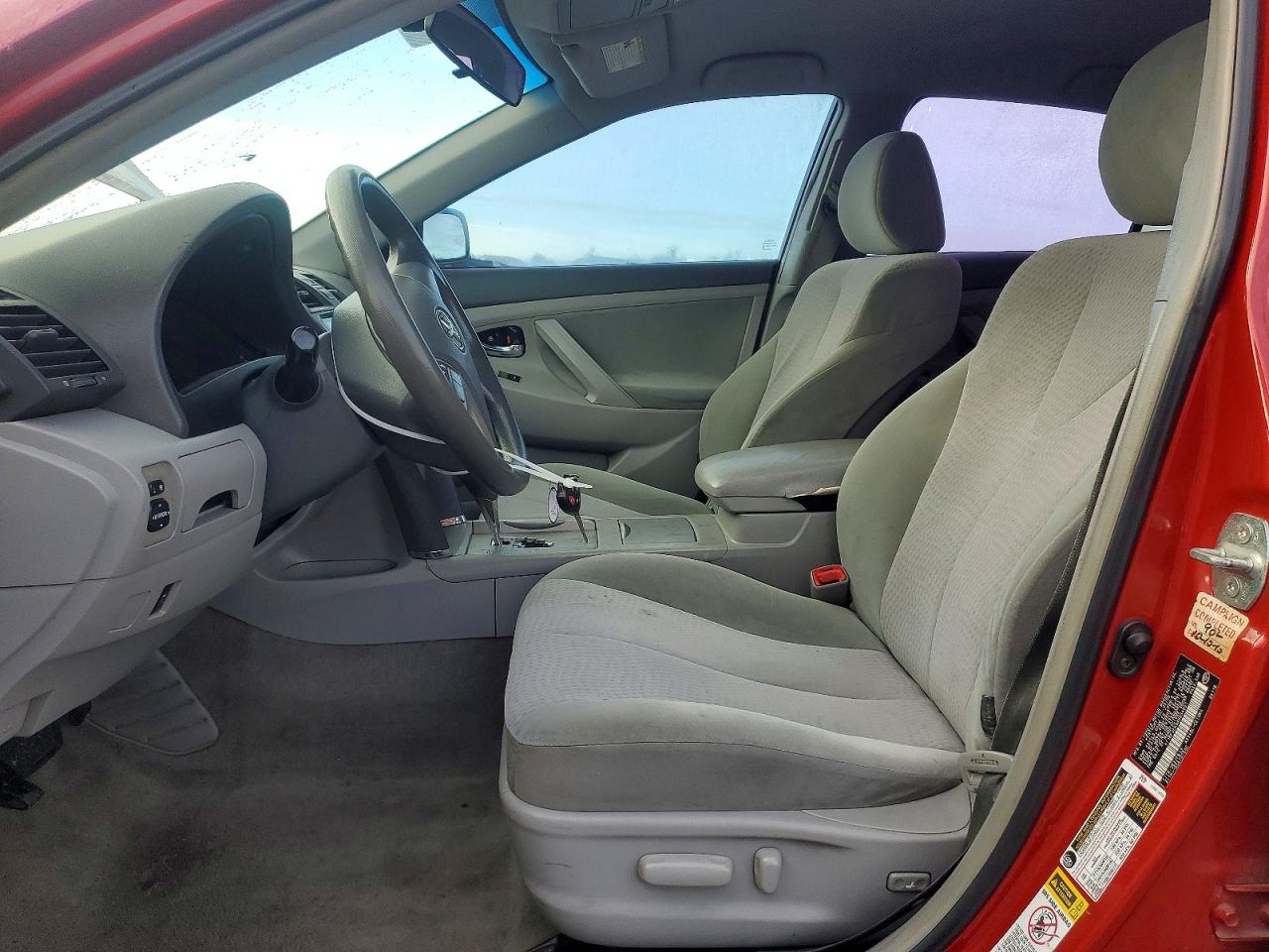 2010 TOYOTA CAMRY BASE photo 7