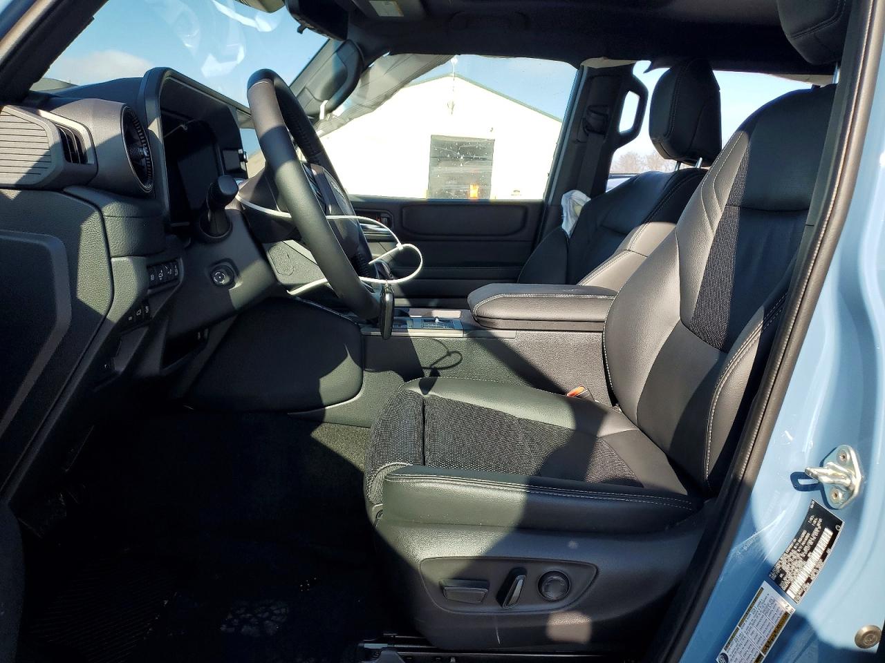 2025 TOYOTA LAND CRUISER BASE photo 7