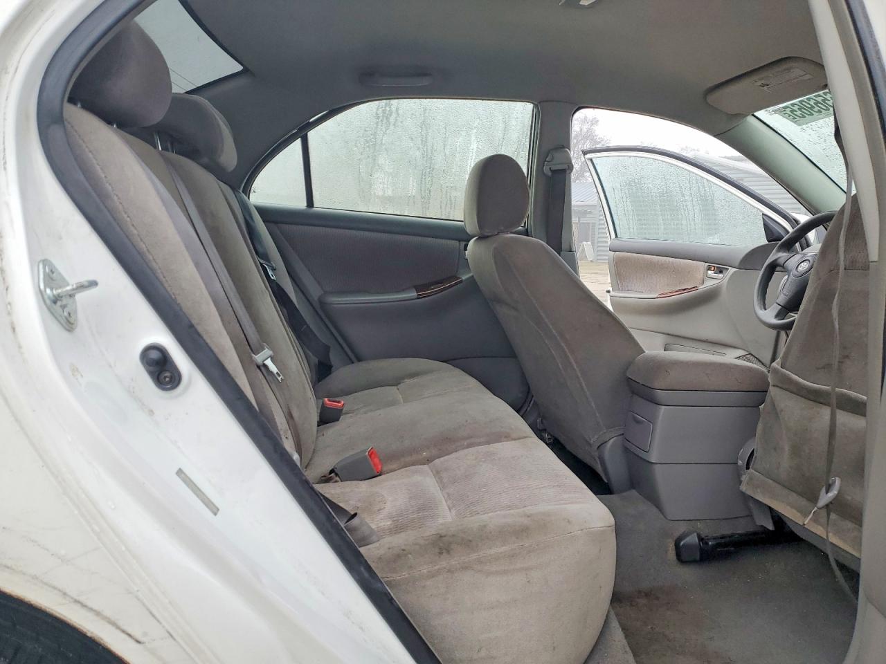 2006 TOYOTA COROLLA photo 10