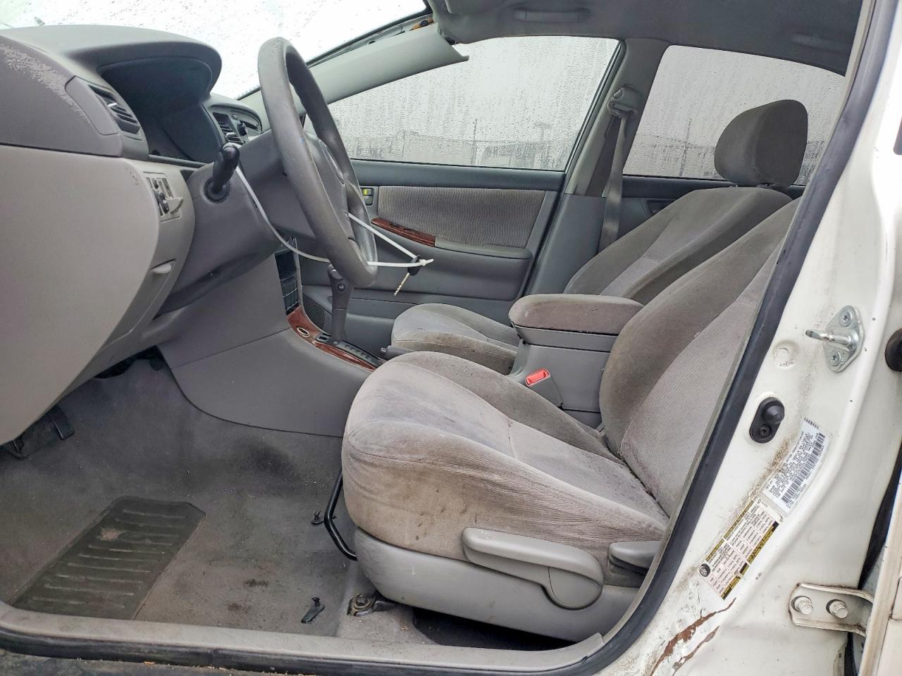 2006 TOYOTA COROLLA photo 7