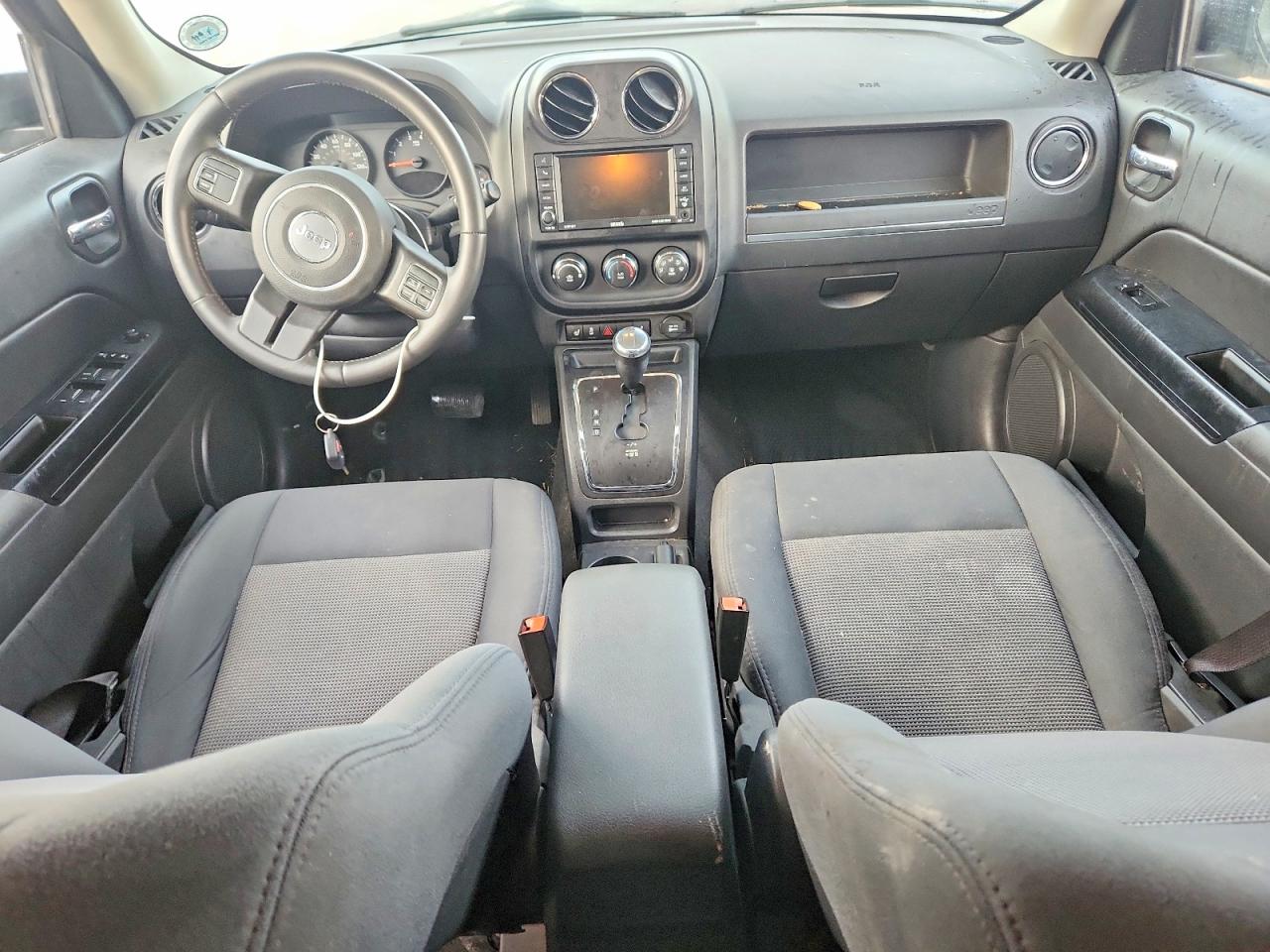 2012 JEEP PATRIOT LATITUDE photo 8