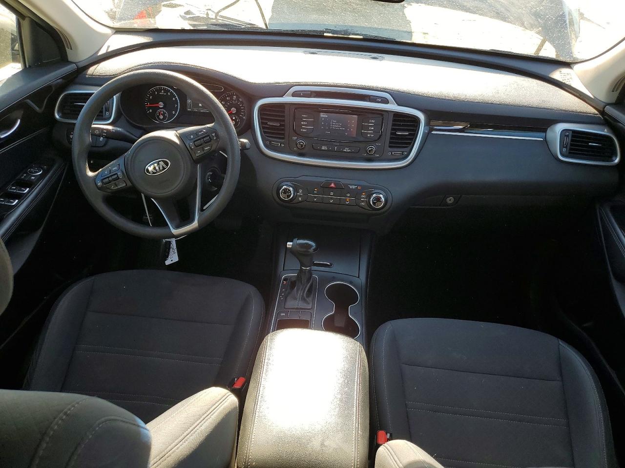 2016 KIA SORENTO LX photo 8