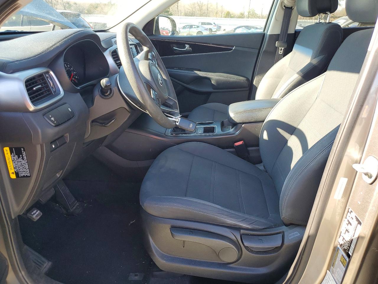 2016 KIA SORENTO LX photo 7