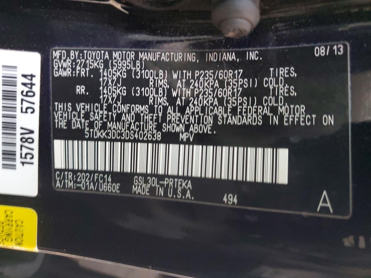 2013 TOYOTA SIENNA LE photo 12