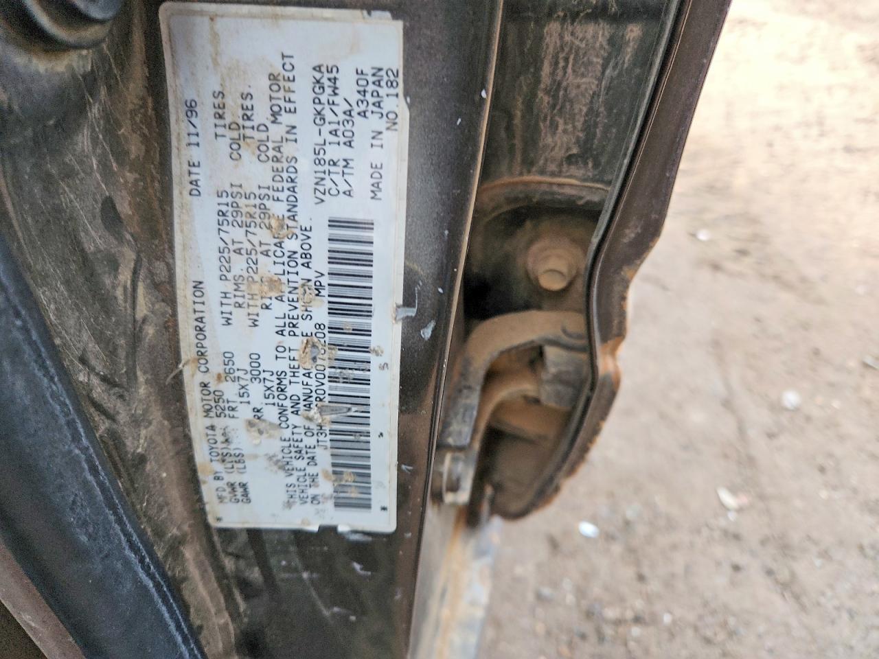 1997 TOYOTA 4RUNNER SR5 photo 13