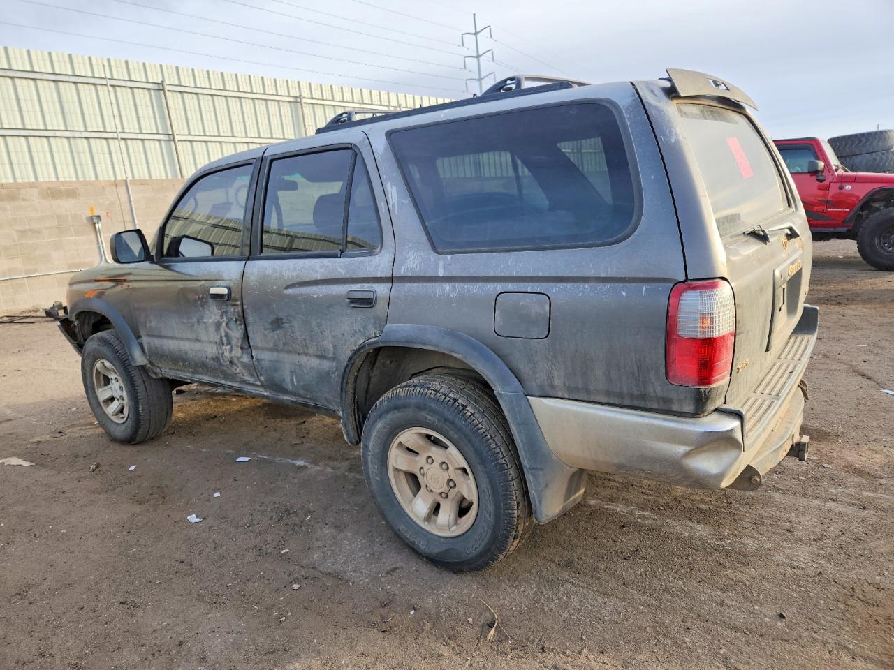 1997 TOYOTA 4RUNNER SR5 photo 2