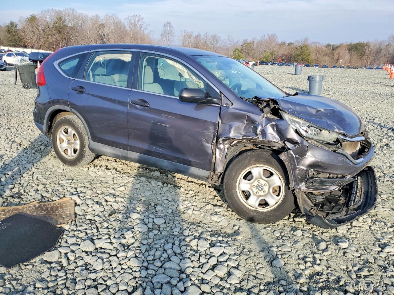 2015 HONDA CR-V LX photo 4