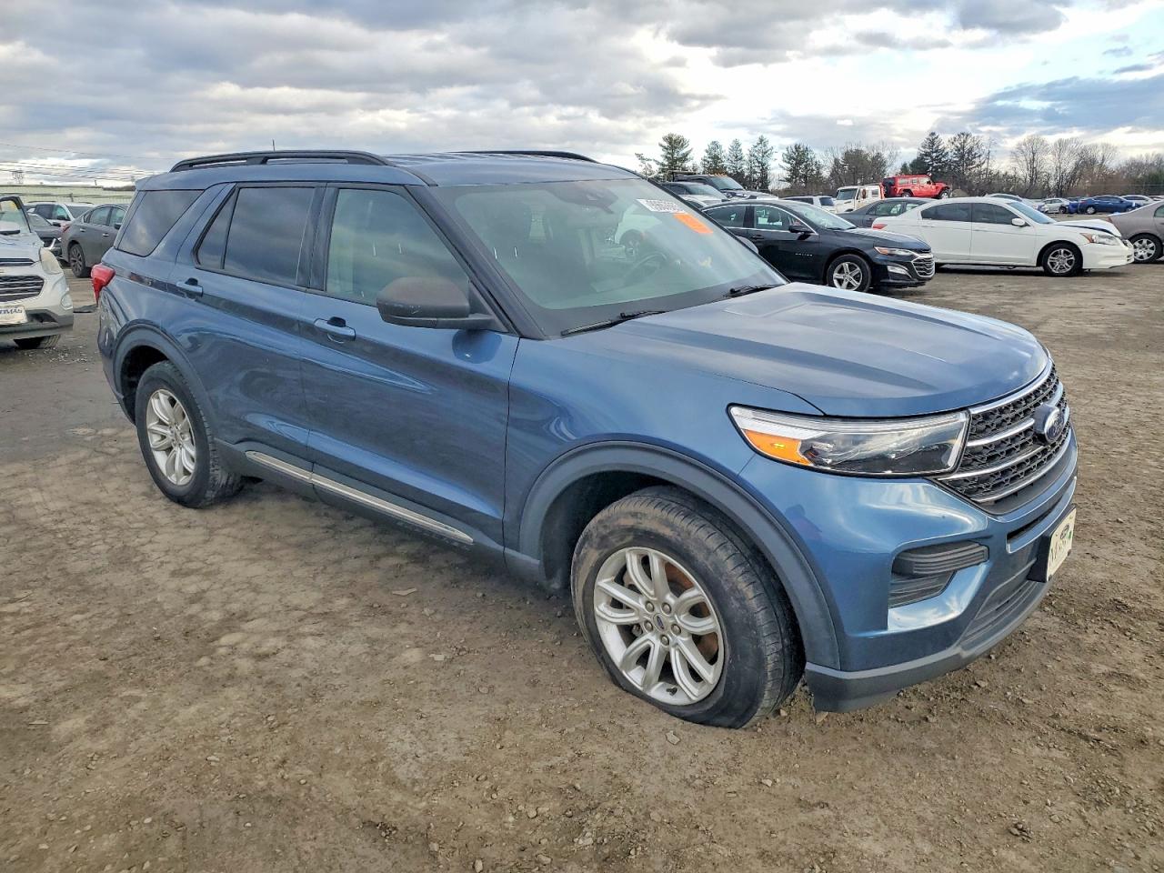 2020 FORD EXPLORER XLT photo 4
