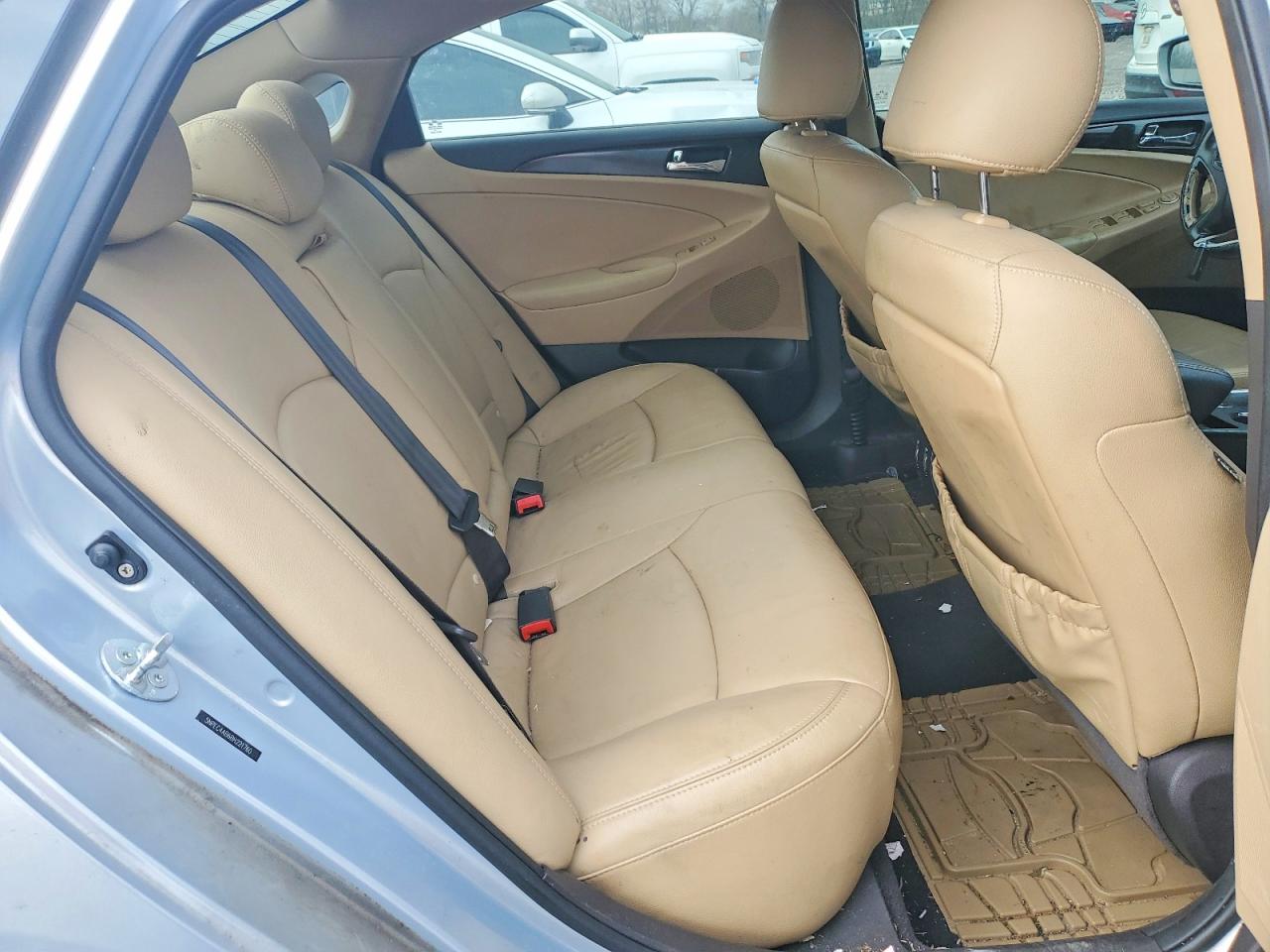 2011 HYUNDAI SONATA SE photo 10