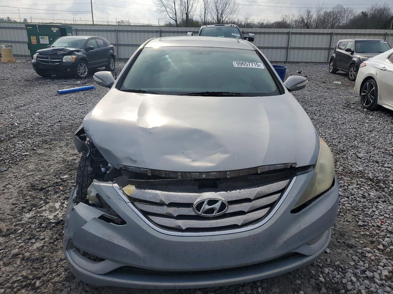 2011 HYUNDAI SONATA SE photo 5