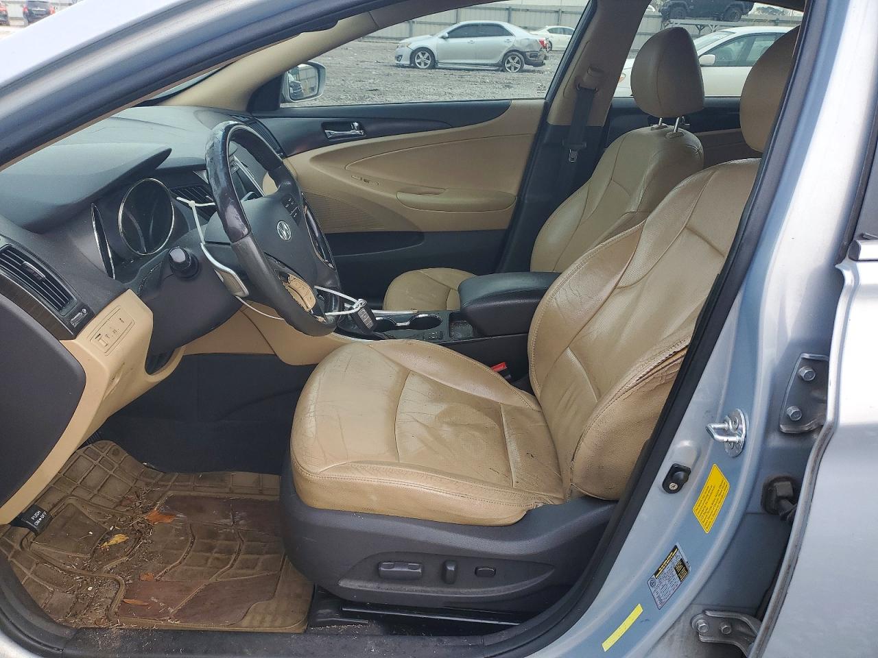 2011 HYUNDAI SONATA SE photo 7