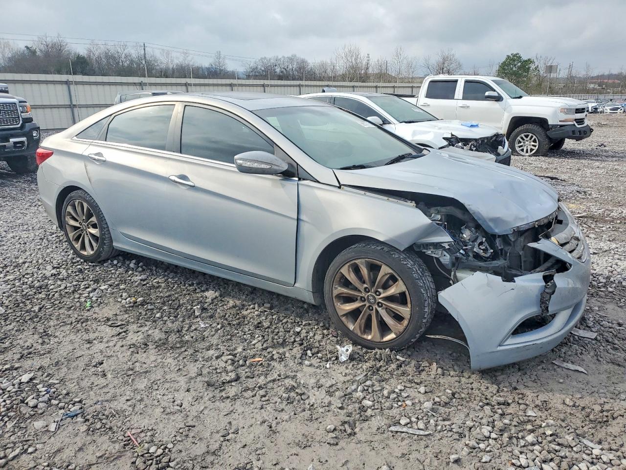 2011 HYUNDAI SONATA SE photo 4