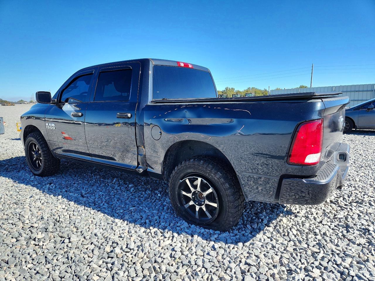 2018 RAM 1500 ST photo 2