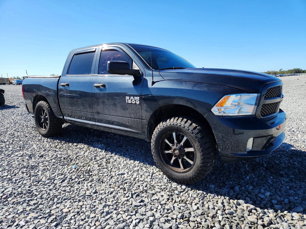 2018 RAM 1500 ST photo 4