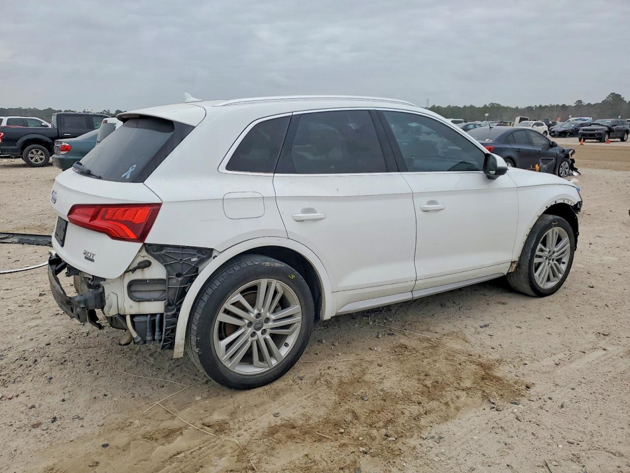 2018 AUDI Q5 PREMIUM PLUS photo 3